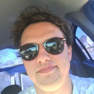Meet your Posher, Daniel